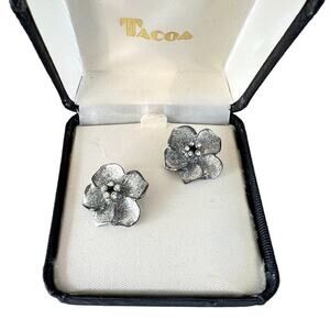 Vintage 1970s Tacoa Dogwood Flower Silver Tone Stud Earrings NOS